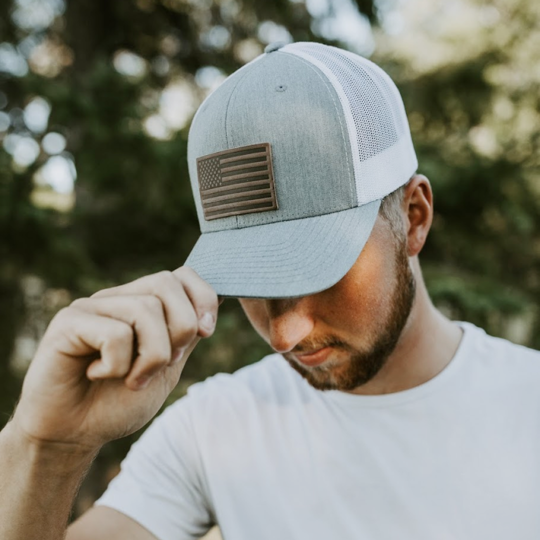 American Flag Hat - Leather Patch Trucker Snapback: Heather Gray/White